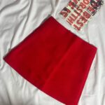 دامن قرمز(1834)