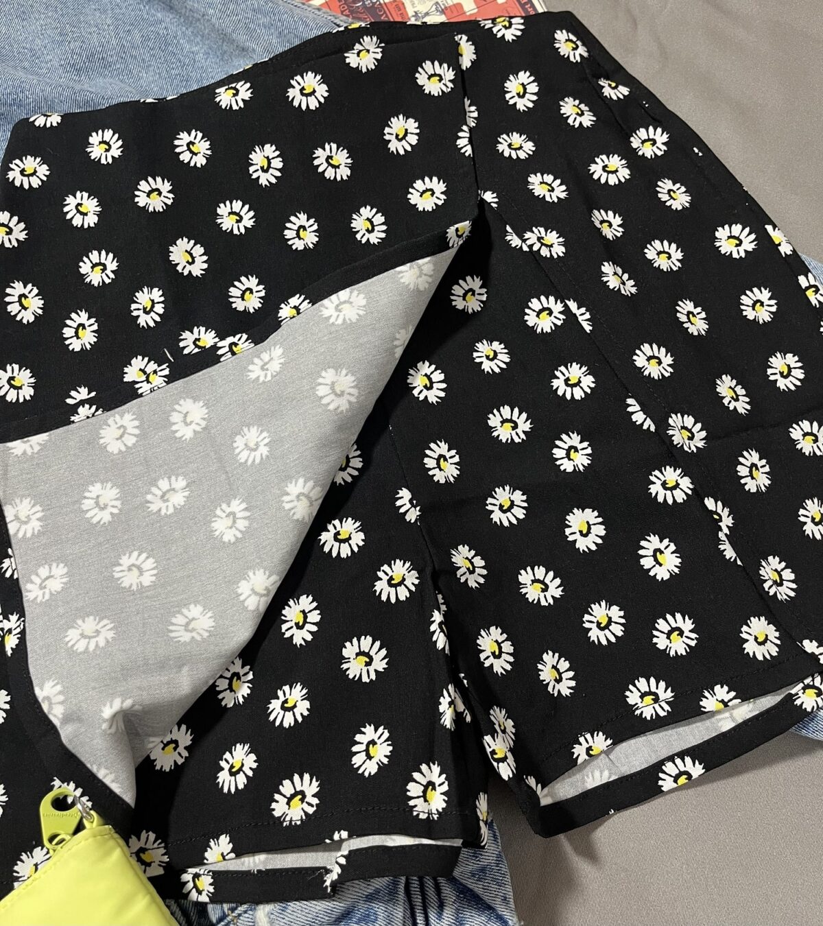 شلوارک دامنی وارداتی بابونه(1952) - Image 3