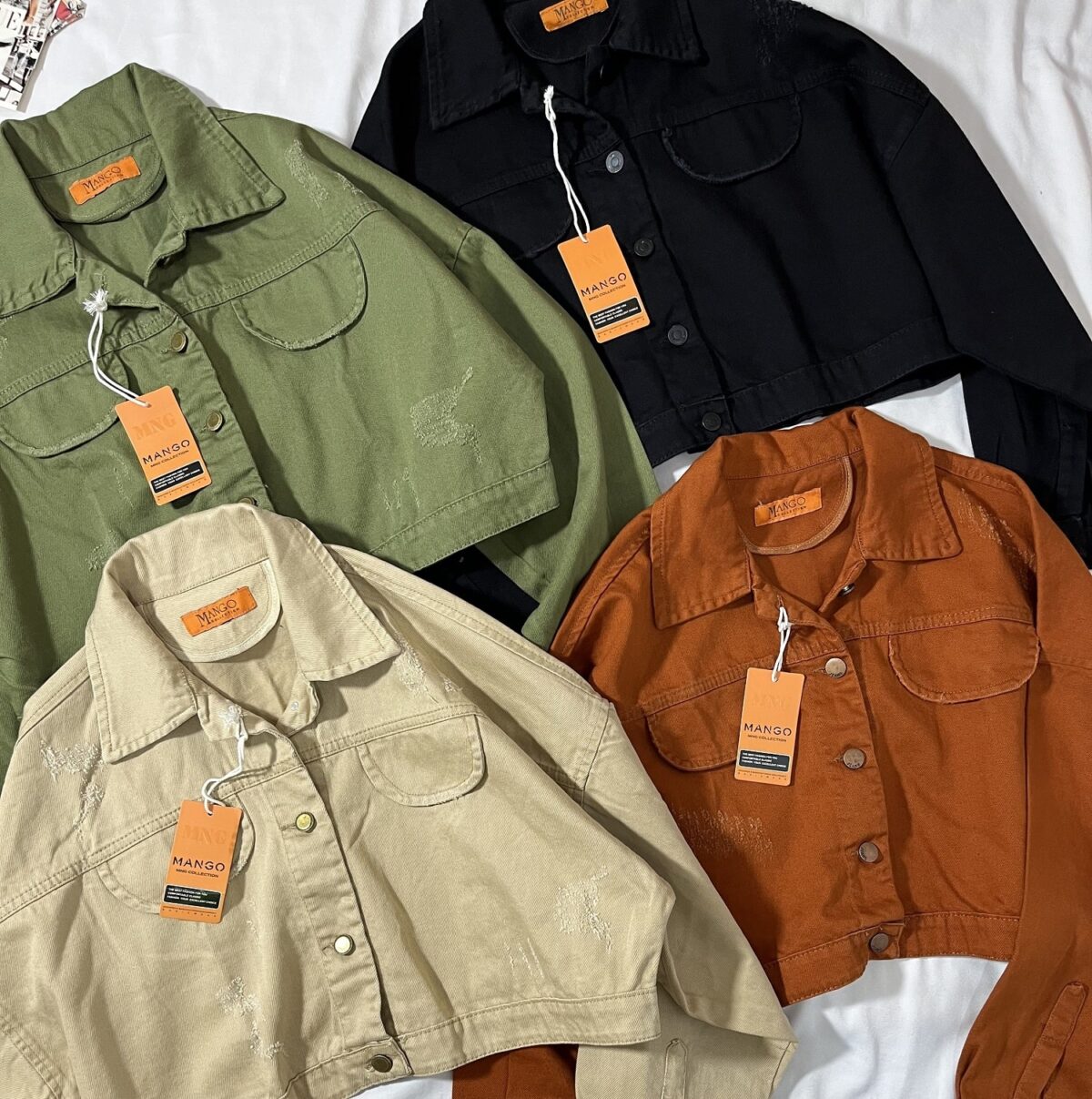 کت جین کراپ منگو(2022) - Image 2