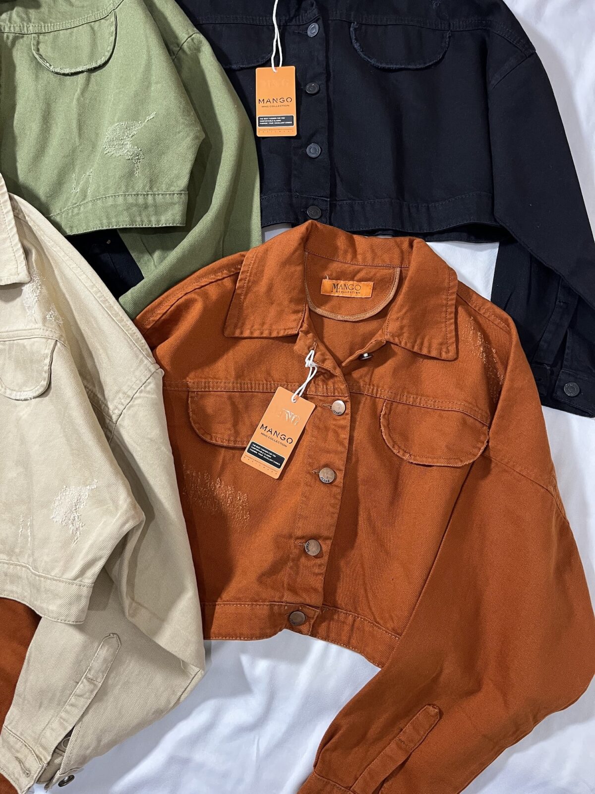 کت جین کراپ منگو(2022) - Image 4