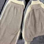 ست یقه اسکی آستین فینگر و دامن بافت(2203)