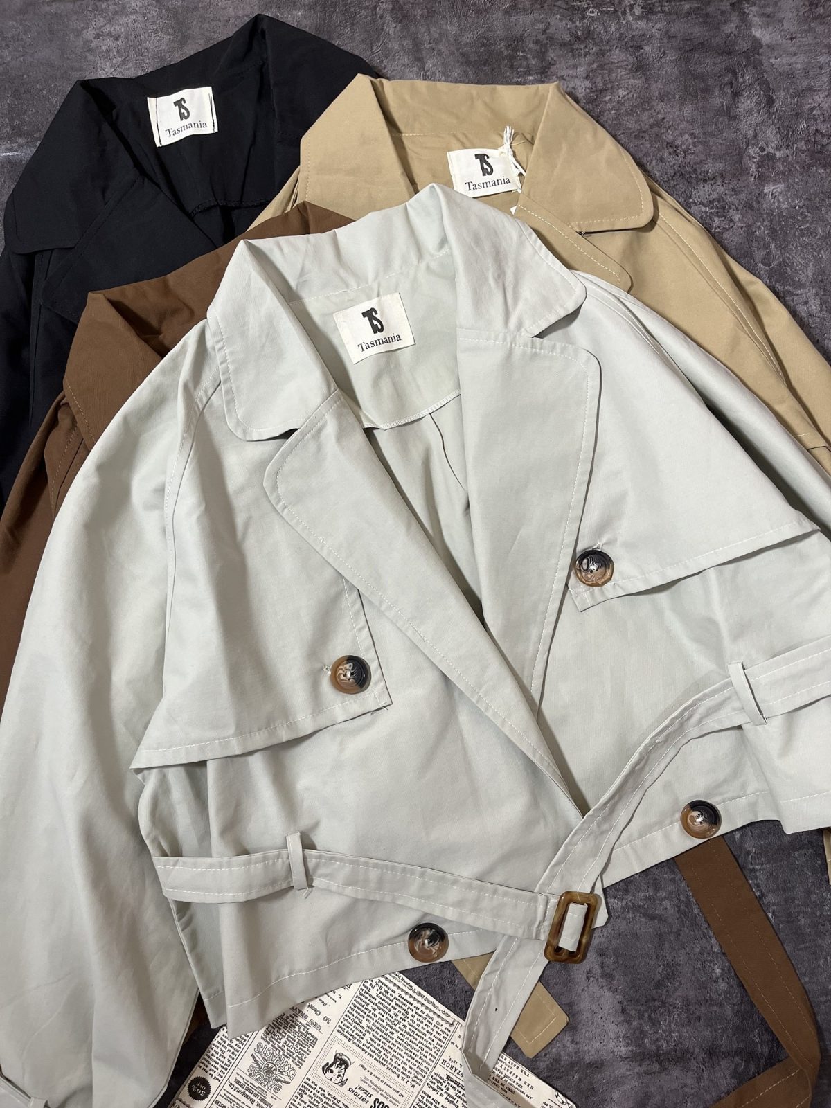 ترنچ کت چهار دکمه آستین و کمر سگک(2816) - Image 3