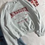 دورس وارداتی اورجینال طوسی با چاپ زرشکی سه نخ داخل کرک(2879)